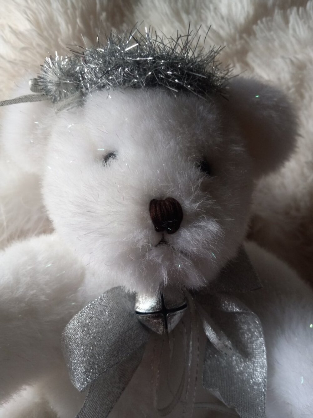 Ganz angle musical bear